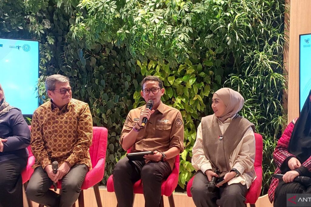 Menparekraf: Inkubasi cara tingkatkan “modest fashion” Indonesia 