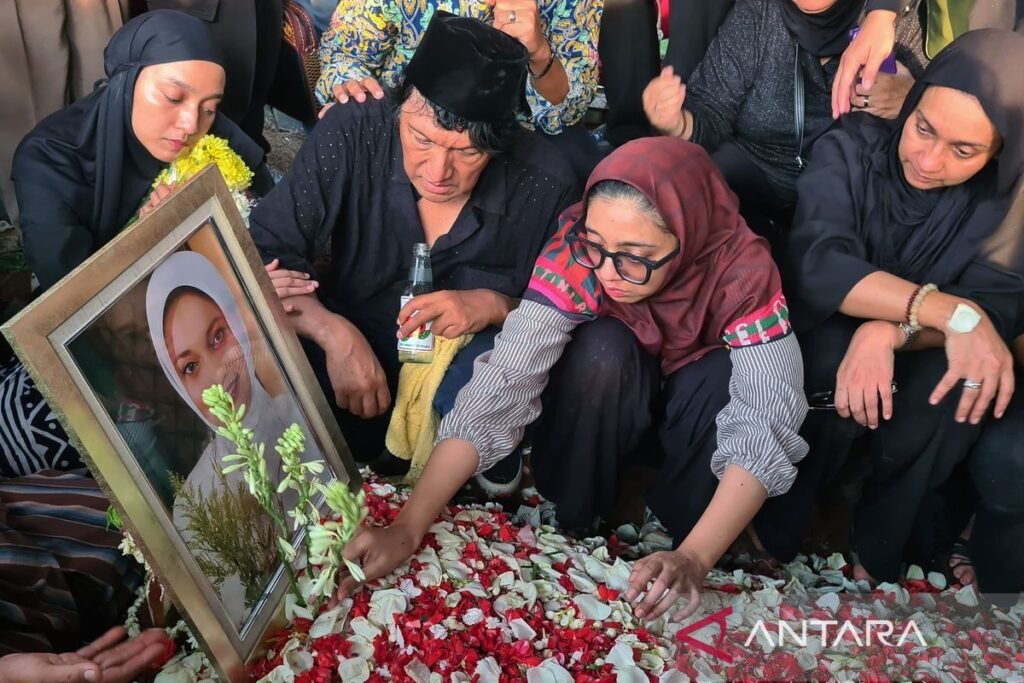 Mengenal sindrom kematian mendadak yang diduga dialami Marissa Haque